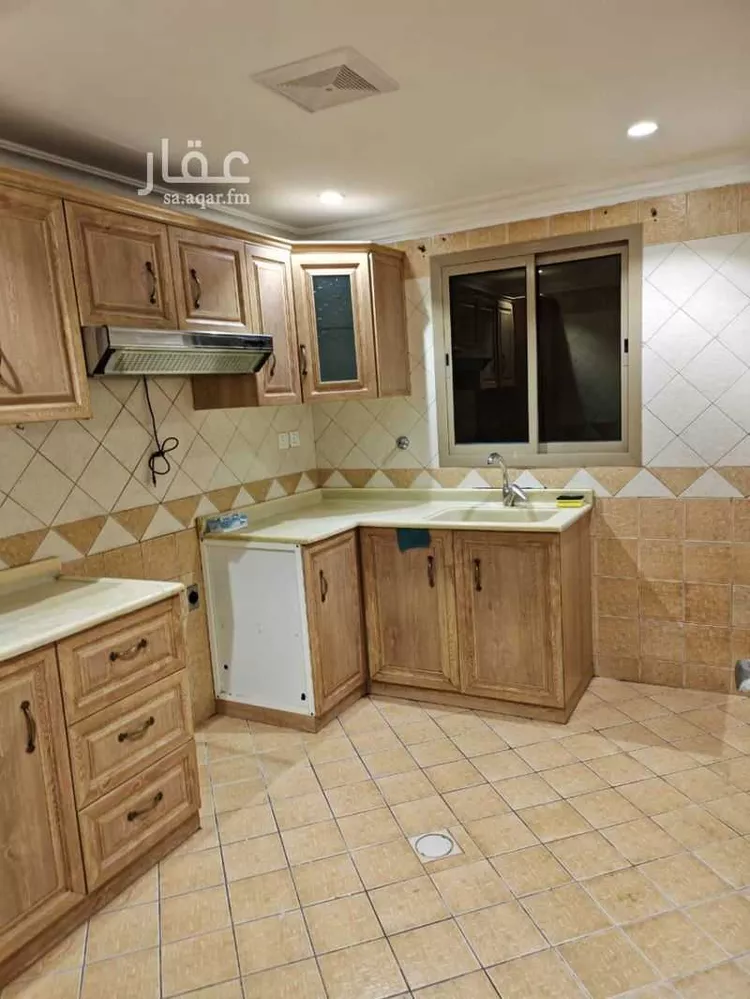 شقة للإيجار في شارع بن جبير, حي الجامعة, مدينة الظهران, المنطقة الشرقية