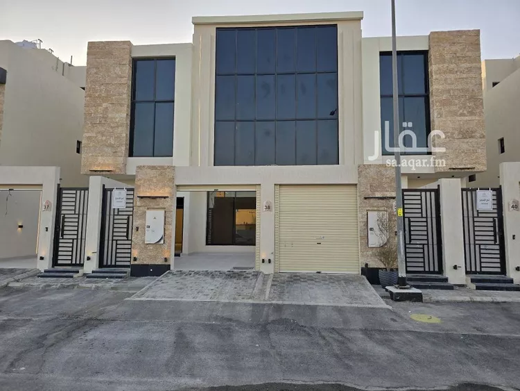 فيلا للبيع في شارع أبي عبدالله الصقلي, حي عكاظ, مدينة الرياض, منطقة الرياض