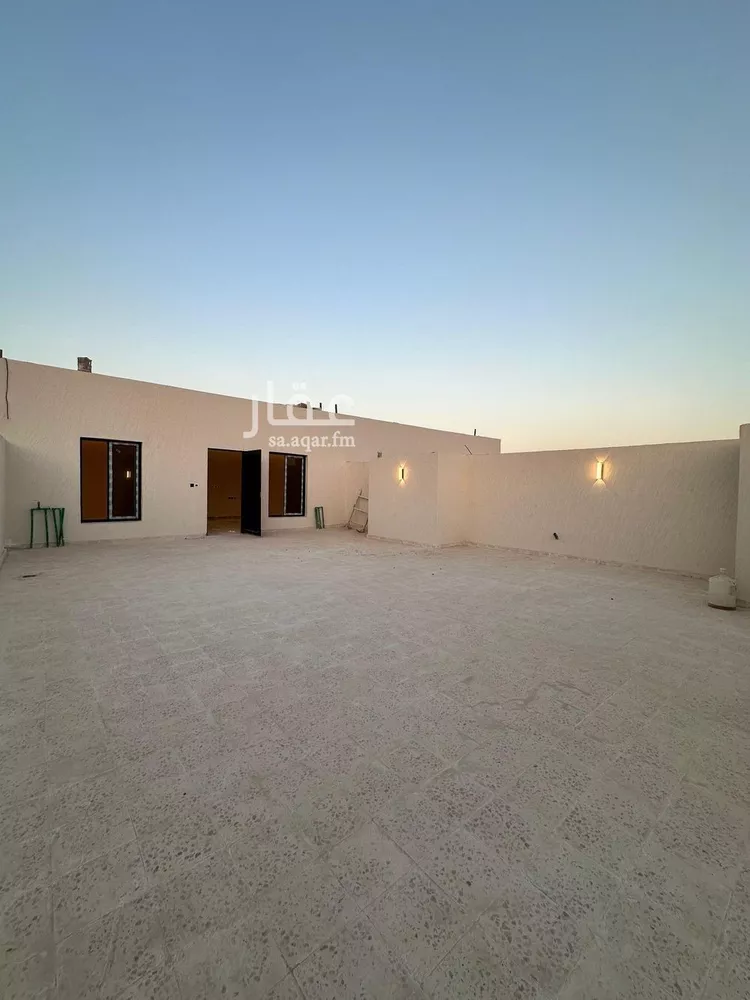دور للبيع في شارع عبدالرزاق الصنعاني, حي عكاظ, مدينة الرياض, منطقة الرياض صورة 5