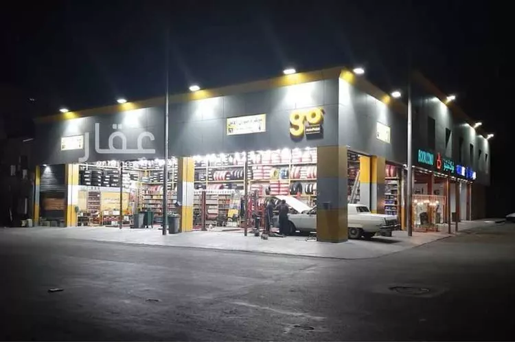 مجمع للبيع في شارع المهاجرين, حي الشرفية, مدينة جدة, منطقة مكة المكرمة
