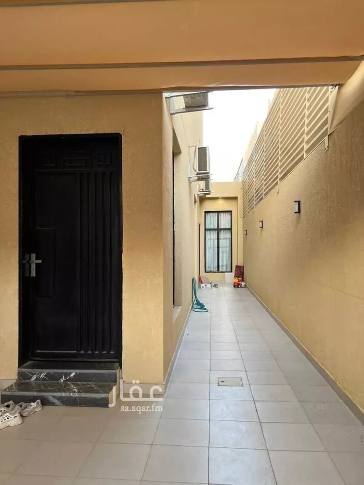 فيلا للبيع في شارع الناعمة, حي اليرموك, مدينة الرياض, منطقة الرياض صورة 2