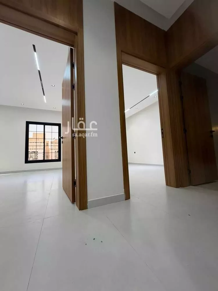 دور للبيع في شارع ابن المنذر, حي عكاظ, مدينة الرياض, منطقة الرياض 7