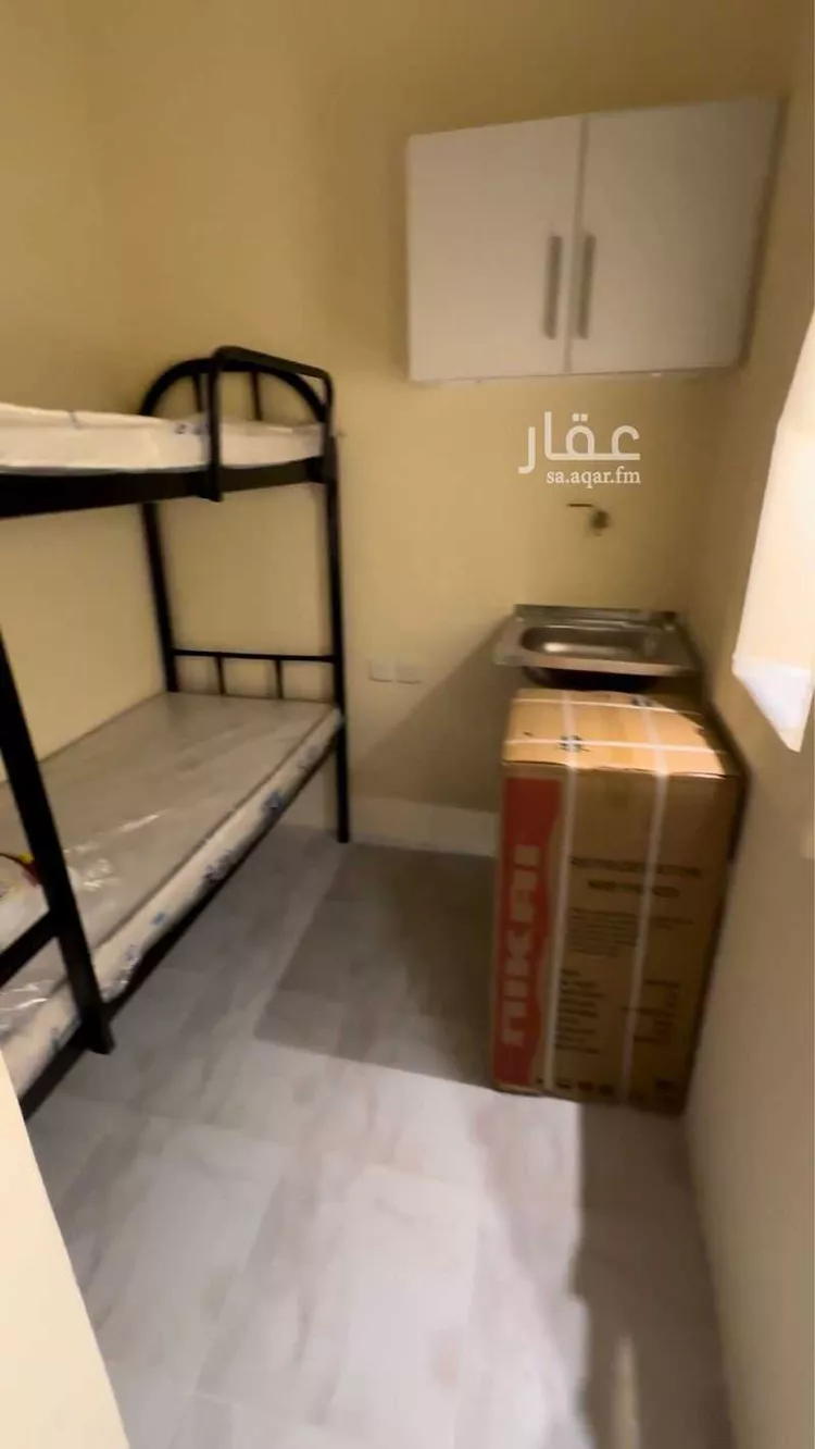 غرفة للإيجار في شارع الدفينة, حي غرناطة, مدينة الرياض, منطقة الرياض