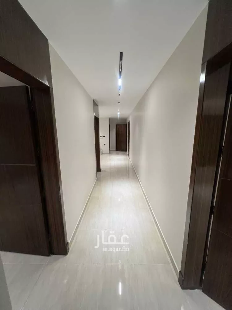 شقة للبيع في شارع الملك فهد بن عبدالعزيز سعود, حي إشبيلية, مدينة الخبر, المنطقة الشرقية صورة 3