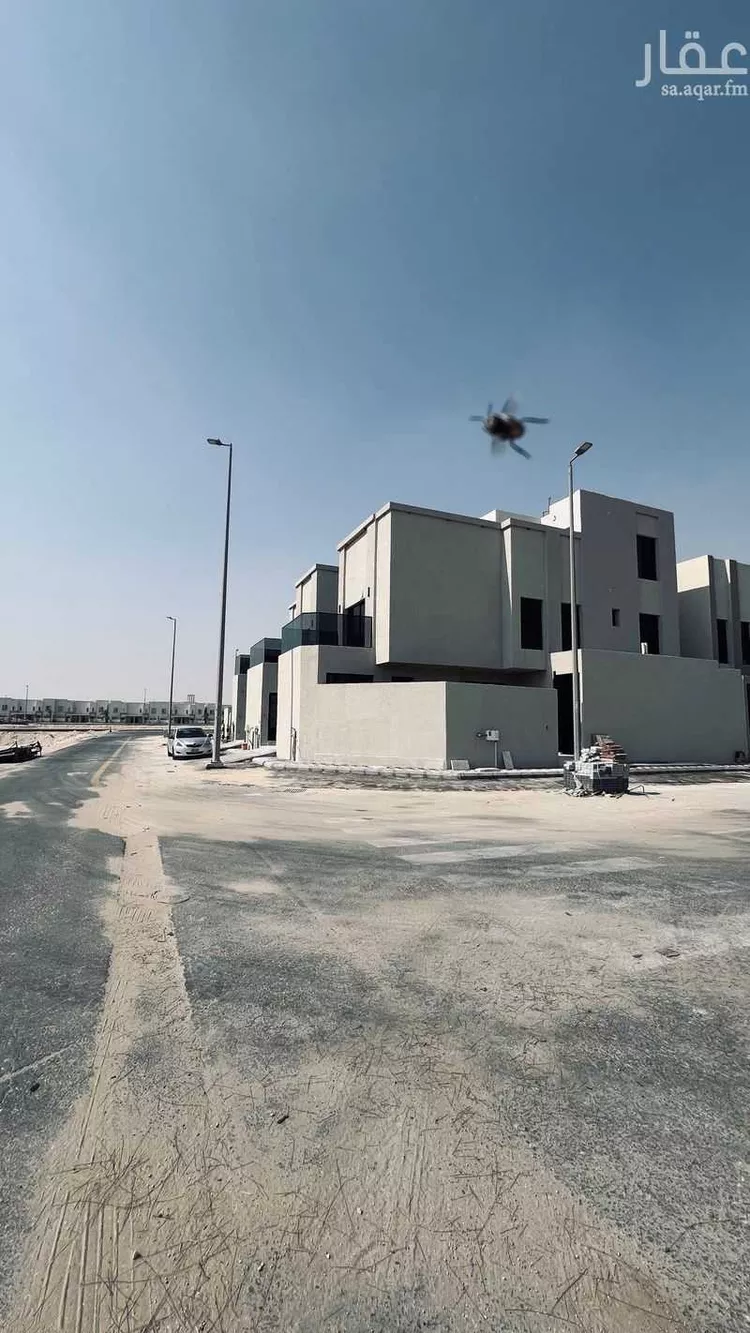 فيلا للبيع في شارع الزخرف, حي الأمواج, مدينة الخبر, المنطقة الشرقية