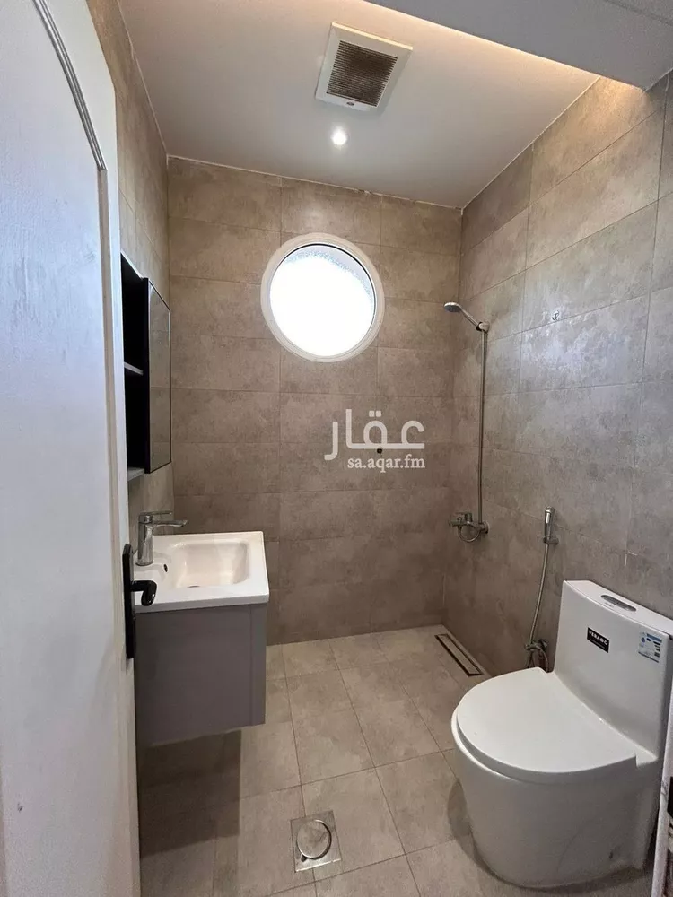 شقة للإيجار في شارع جرير بن عبدالله البجلي, حي مغرزات, مدينة الرياض, منطقة الرياض صورة 2