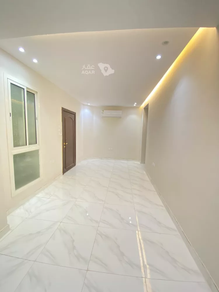 شقة للإيجار في شارع جرير بن عبدالله البجلي, حي مغرزات, مدينة الرياض, منطقة الرياض 4