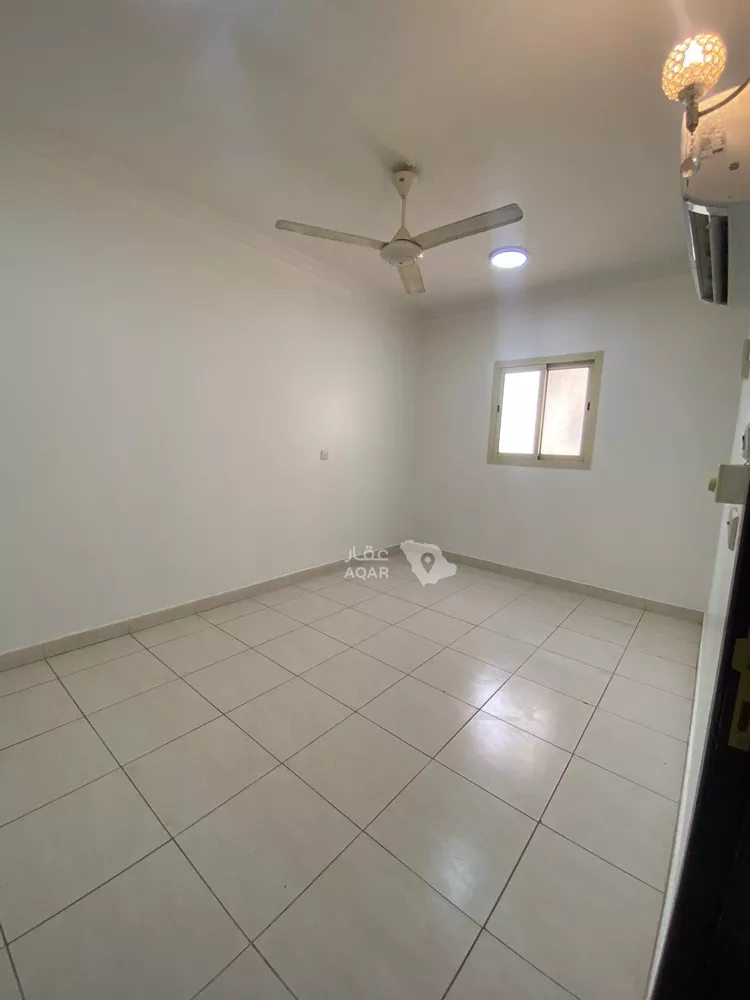 شقة للإيجار في شارع سعد بن عمارة , حي الوزارات, مدينة الرياض, منطقة الرياض صورة 2