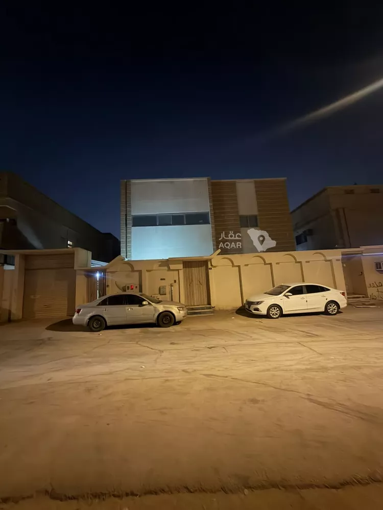 فيلا للبيع في شارع ميناء عبدالله, حي شبرا, مدينة الرياض, منطقة الرياض