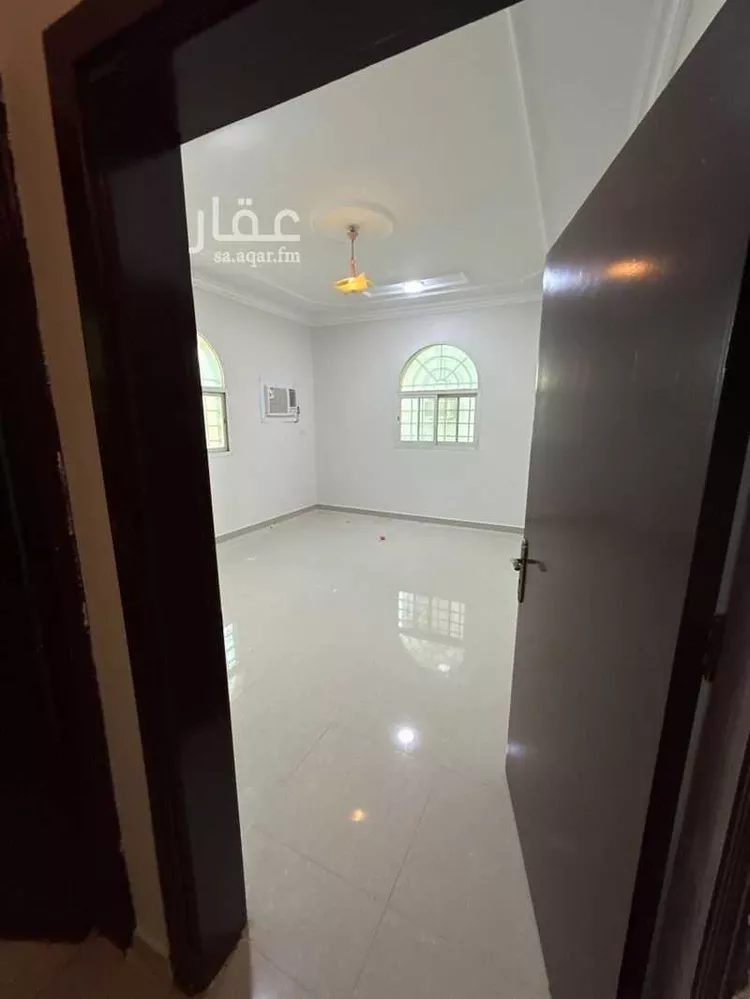 شقة للإيجار في شارع محمد بن القيس, حي عرقة, مدينة الرياض, منطقة الرياض صورة 4