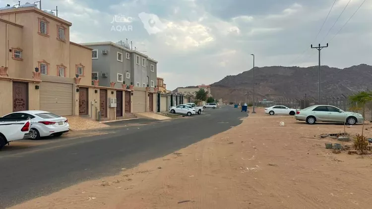 عمارة للبيع في شارع احمد ناصر احمد عثودي, حي العريسة, مدينة نجران, منطقة نجران 3
