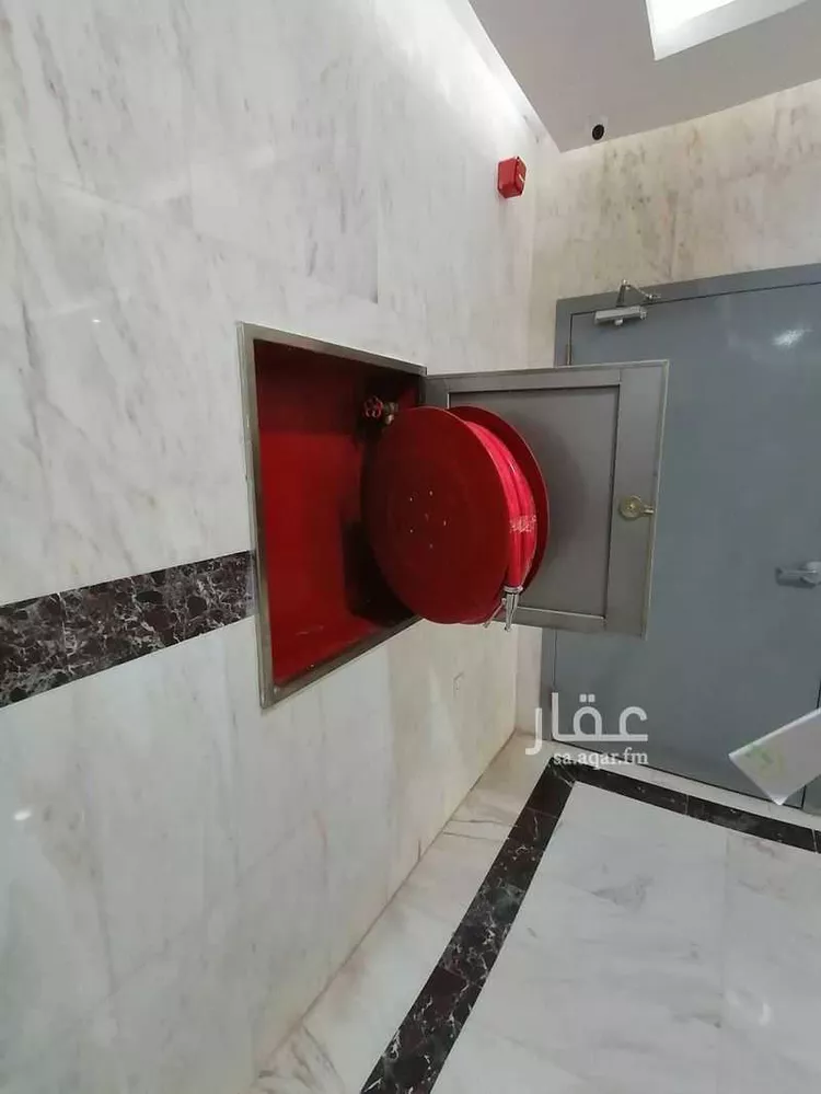 عمارة للإيجار في شارع ابي الحسن علي المحدث, حي الربيع, مدينة الرياض, منطقة الرياض 17