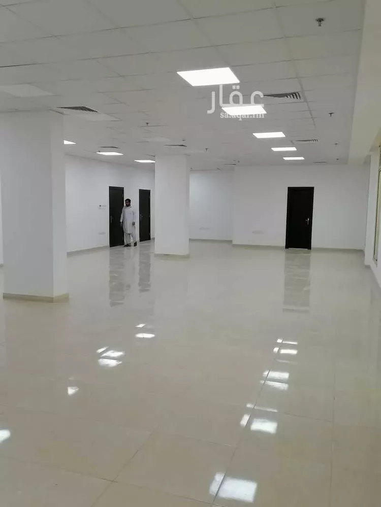 عمارة للإيجار في شارع ابي الحسن علي المحدث, حي الربيع, مدينة الرياض, منطقة الرياض 11