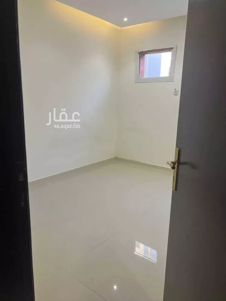 شقة للإيجار في شارع ابن الزبير الغرناطي, حي الرمال, مدينة الرياض, منطقة الرياض
