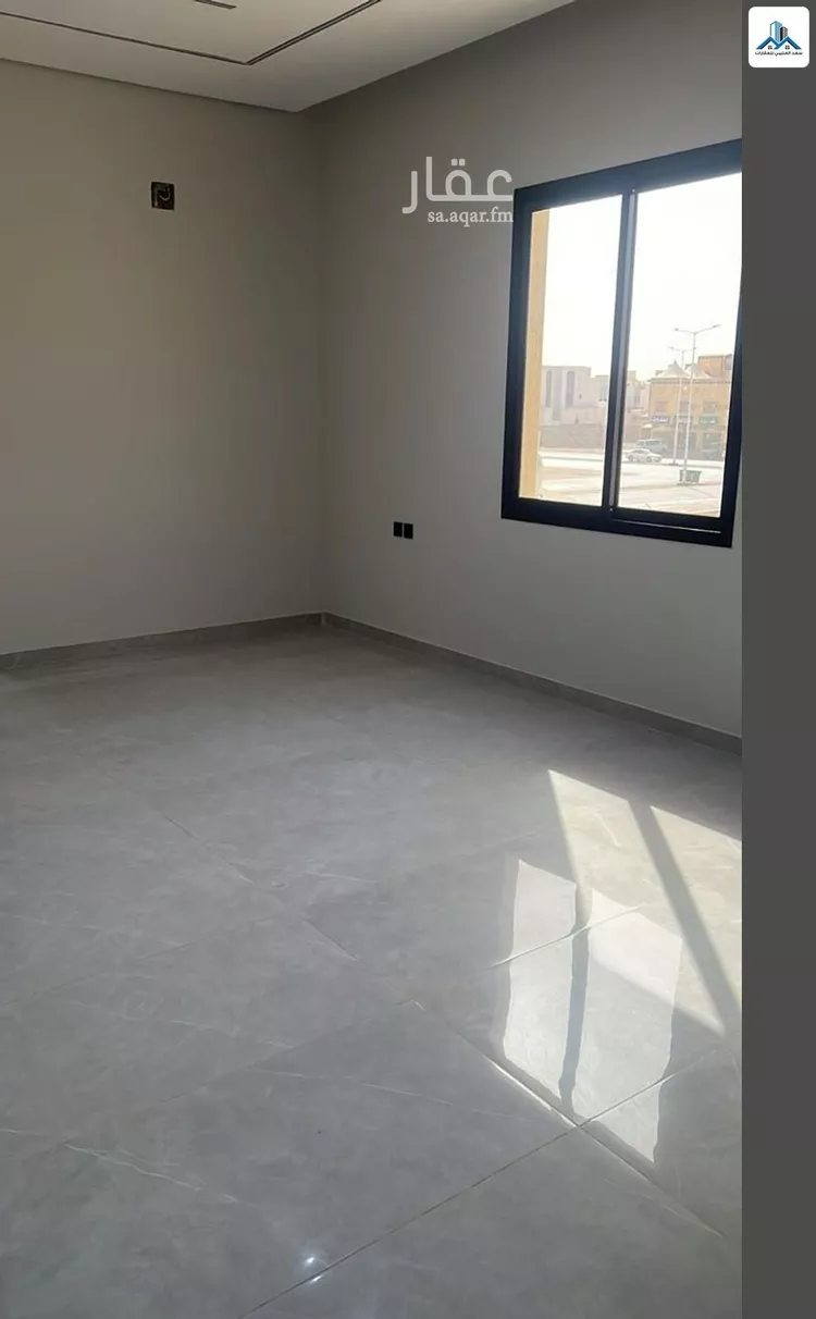 Floor for Sale in Riyadh Al Janadriyah 6