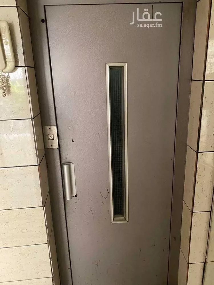 عمارة للبيع في شارع عبدالرحمن بن العباس, حي البوادي, مدينة جدة, منطقة مكة المكرمة صورة 2