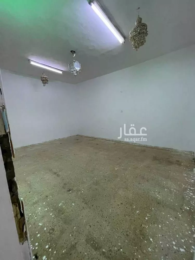 Floor for Rent in Riyadh Umm Al Hamam Al Sharqi