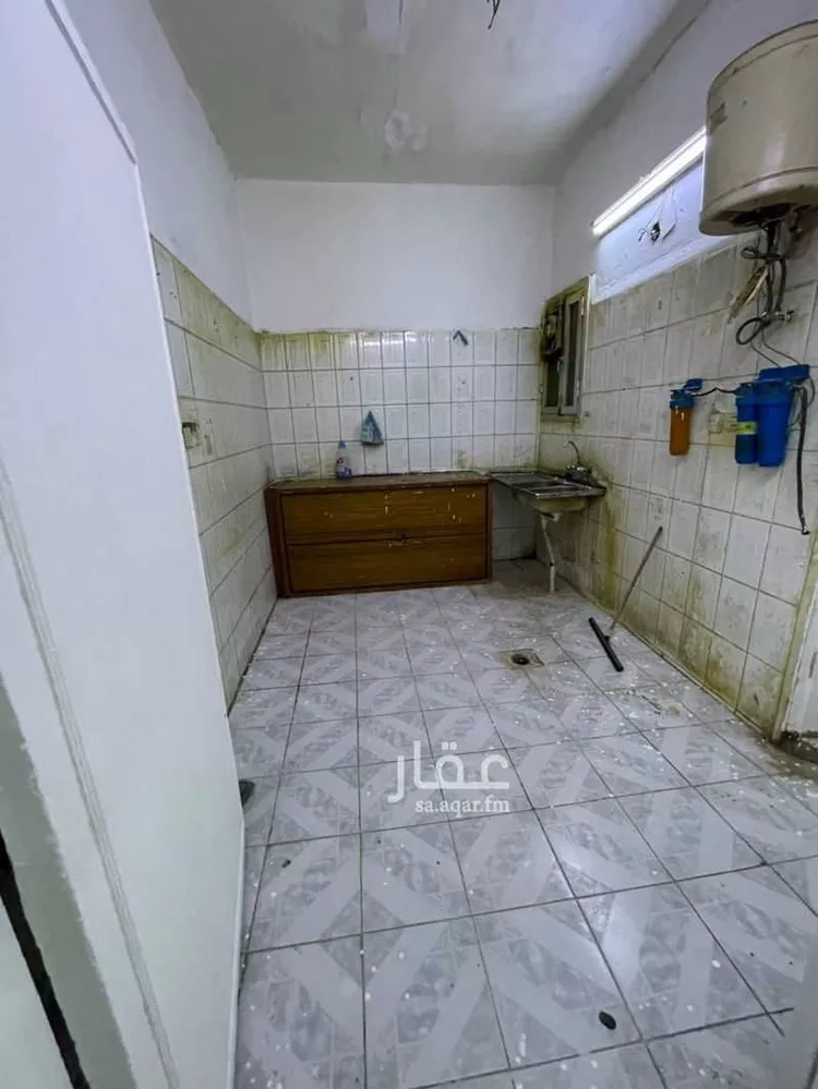 عمارة للإيجار في شارع ثابت بن حزم, حي أم الحمام الشرقي, مدينة الرياض, منطقة الرياض صورة 3