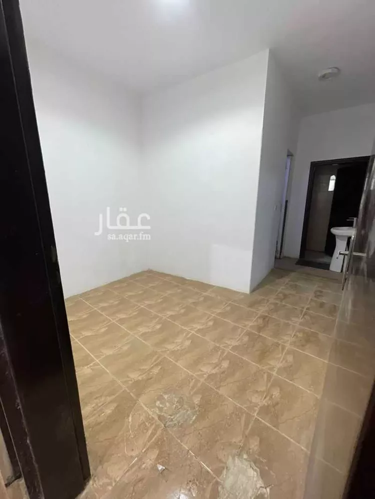 عمارة للإيجار في شارع ثابت بن حزم, حي أم الحمام الشرقي, مدينة الرياض, منطقة الرياض