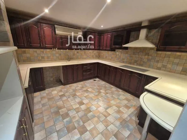 فيلا للبيع في شارع الملك عبدالله ابن عبدالعزيز سعود الفرعي ، حي الرحمانية ، الرياض ، منطقة الرياض صورة 2