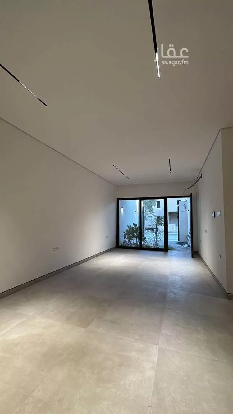 دور للبيع في شارع ثادق, حي الزهراء, مدينة الرياض, منطقة الرياض صورة 2