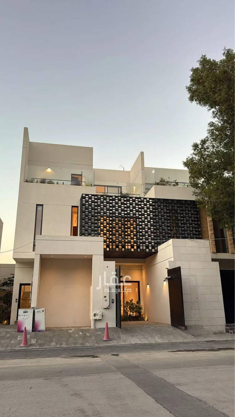 دور للبيع في شارع ثادق, حي الزهراء, مدينة الرياض, منطقة الرياض صورة 2