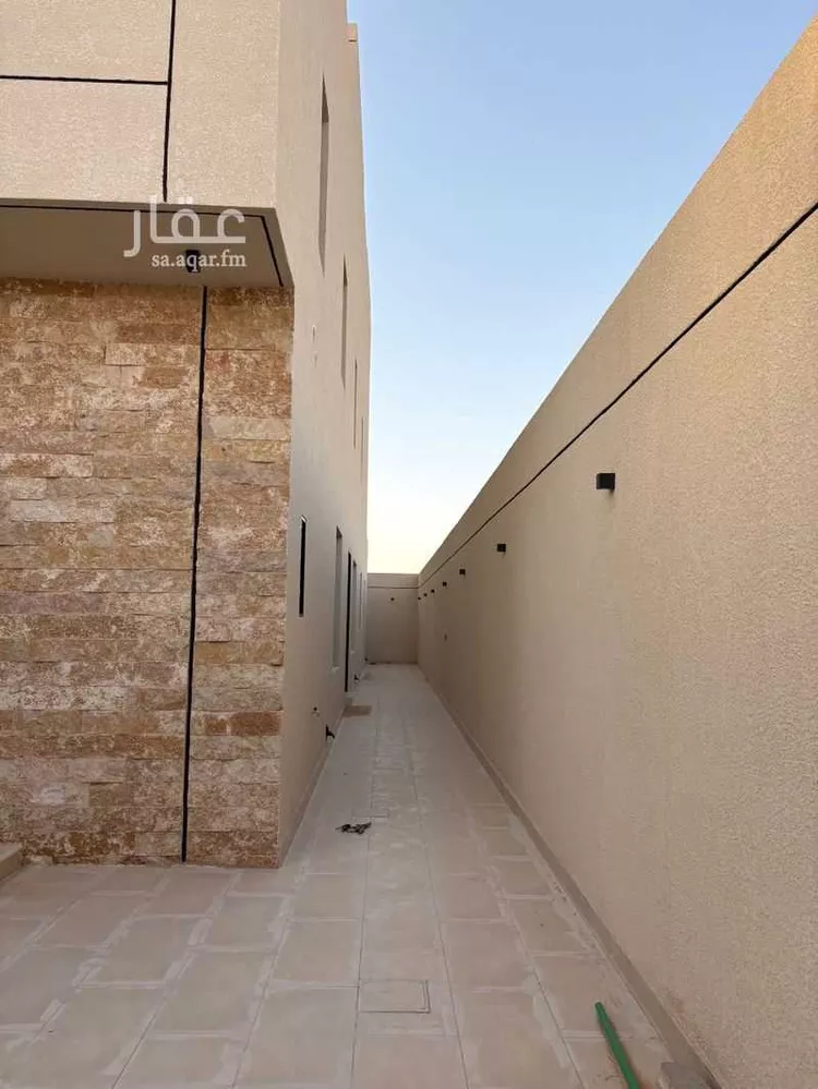 Floor for Sale in Riyadh Dahiat Namar
