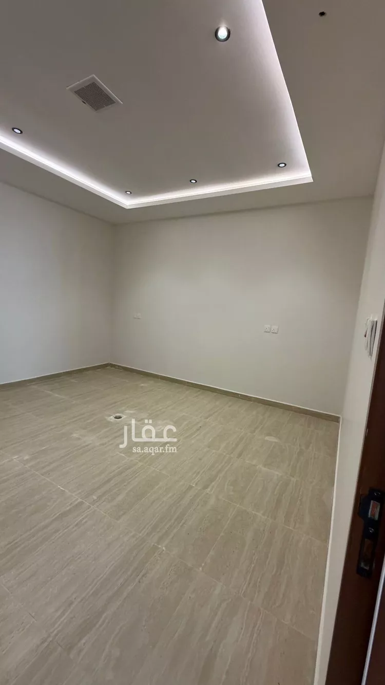 دور للبيع في حي عكاظ, مدينة الرياض, منطقة الرياض صورة 3