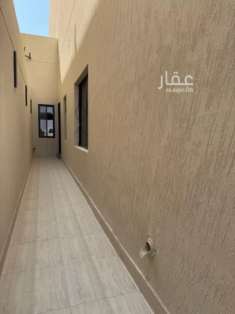 دور للبيع في شارع مافيه اسم , حي الجنادرية, مدينة الرياض, منطقة الرياض صورة 4