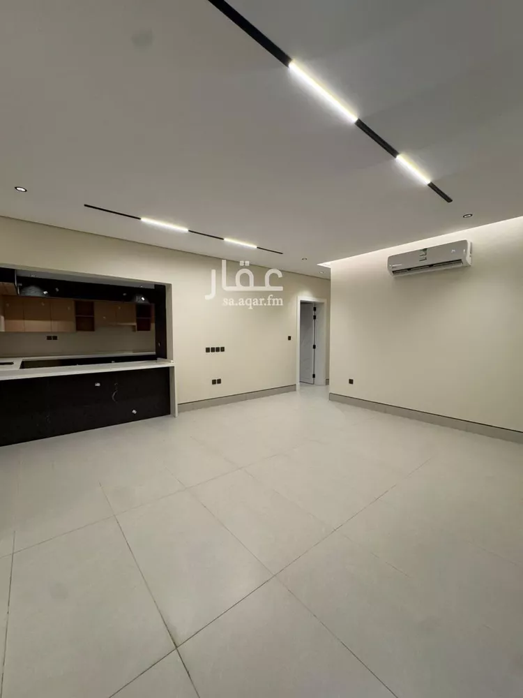 دور للبيع في شارع ابن اللبان, حي الملك فهد, مدينة الرياض, منطقة الرياض 12