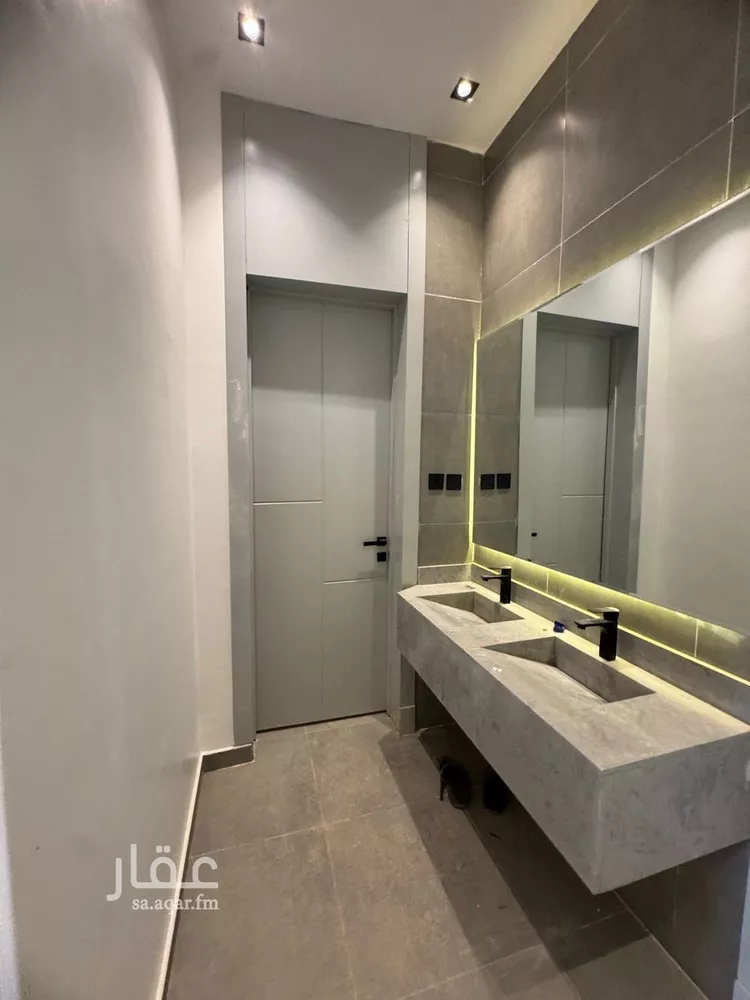 دور للبيع في شارع الأمير عبدالله بن سعود بن عبدالله صنيت, حي بدر, مدينة الرياض, منطقة الرياض صورة 5