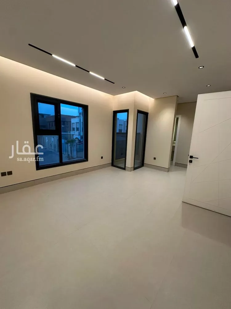 دور للبيع في شارع ابن اللبان, حي الملك فهد, مدينة الرياض, منطقة الرياض صورة 3