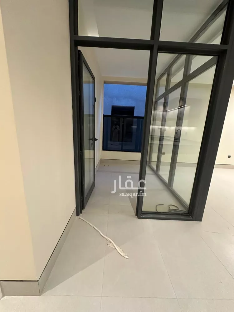 دور للبيع في شارع ابن اللبان, حي الملك فهد, مدينة الرياض, منطقة الرياض 14