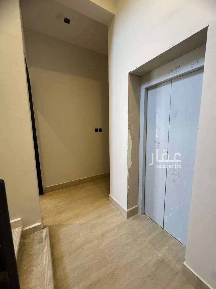 دور للبيع في شارع مافيه اسم , حي الجنادرية, مدينة الرياض, منطقة الرياض صورة 2