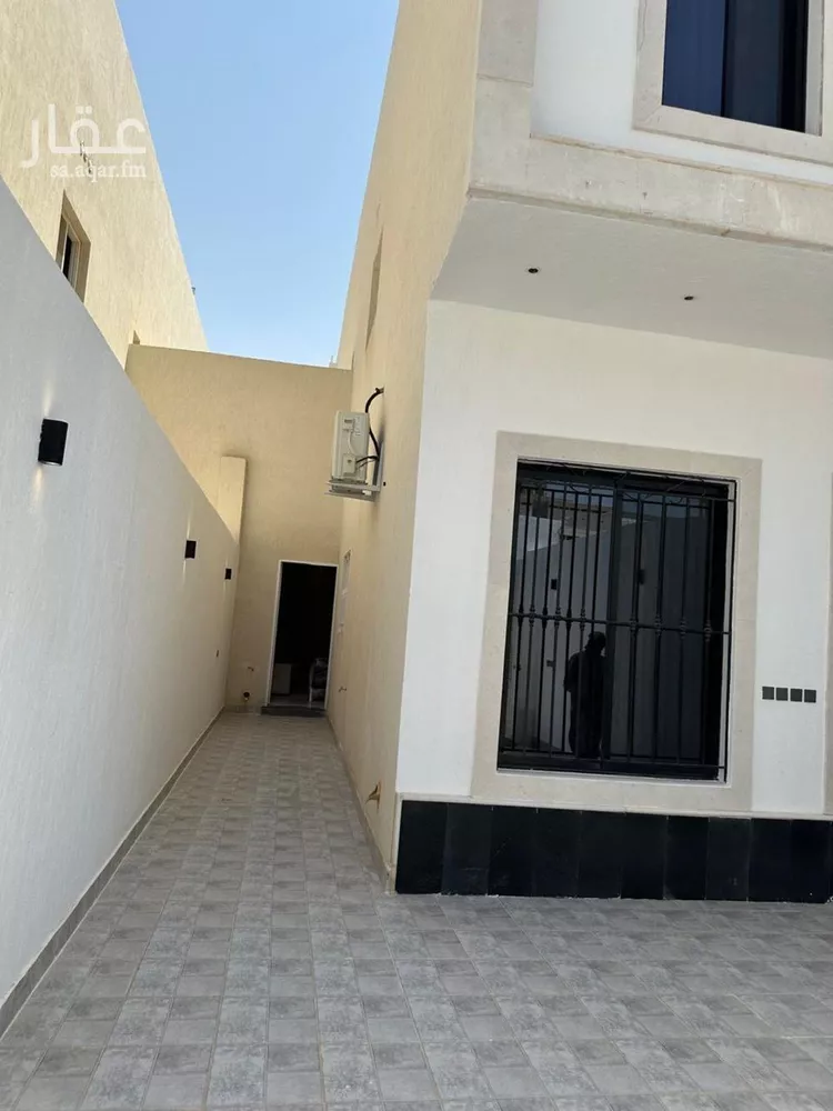 Floor for Sale in Riyadh Okaz صورة 5