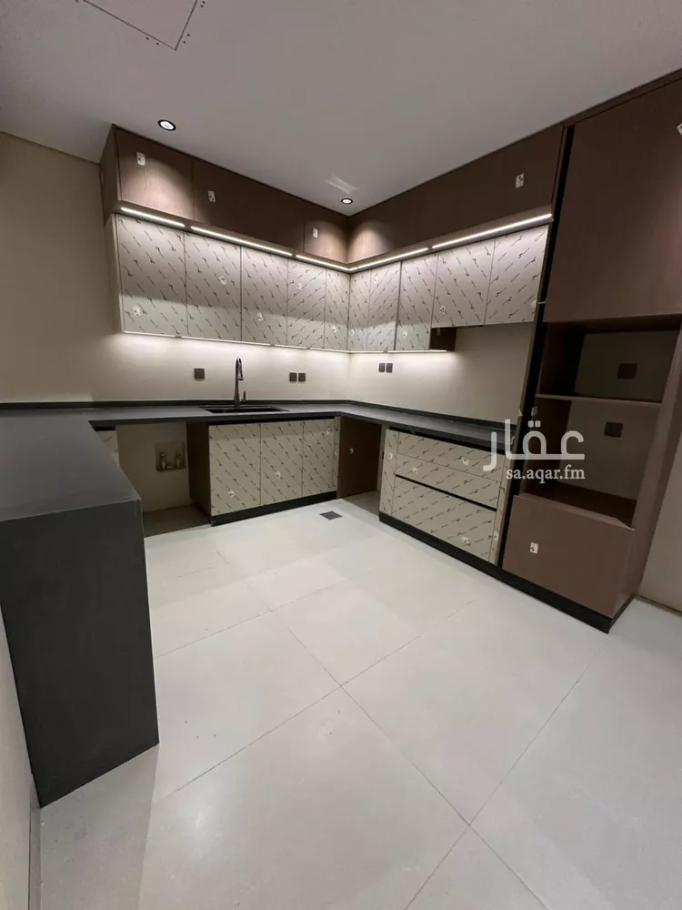 دور للبيع في شارع ابن اللبان, حي الملك فهد, مدينة الرياض, منطقة الرياض صورة 4