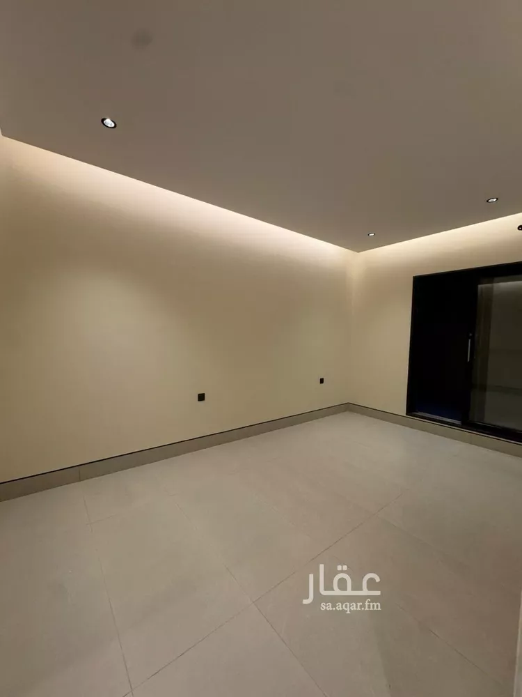 دور للبيع في شارع ابن اللبان, حي الملك فهد, مدينة الرياض, منطقة الرياض 18