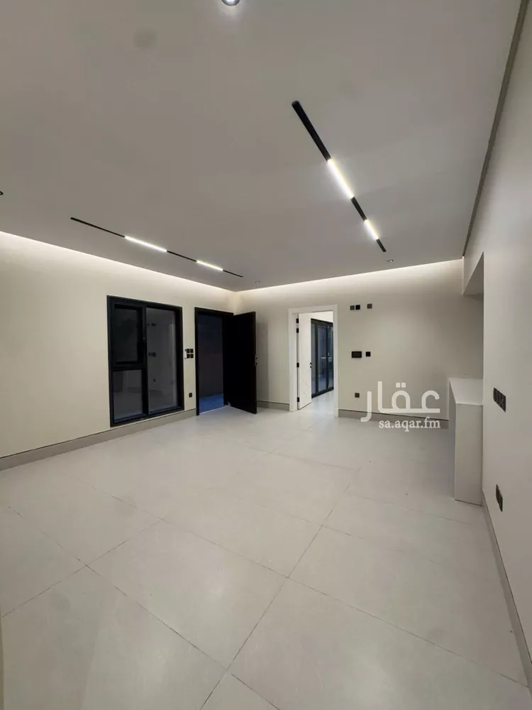دور للبيع في شارع ابن اللبان, حي الملك فهد, مدينة الرياض, منطقة الرياض 9