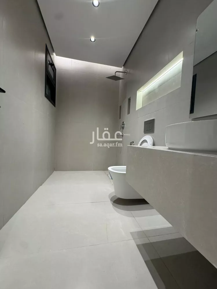 دور للبيع في شارع ابن اللبان, حي الملك فهد, مدينة الرياض, منطقة الرياض 8