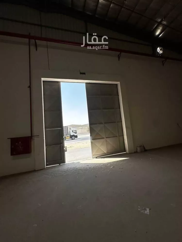 مستودع للإيجار في شارع عبدالله بن فريان, حي السلي, مدينة الرياض, منطقة الرياض 11