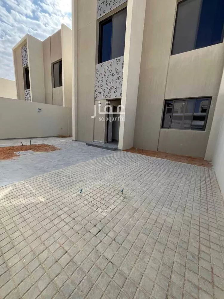 فيلا للإيجار في شارع الامير فيصل بن بندر بن عبدالعزيز الفرعي ، حي مطار الملك خالد الدولي ، الرياض ، منطقة الرياض صورة 3