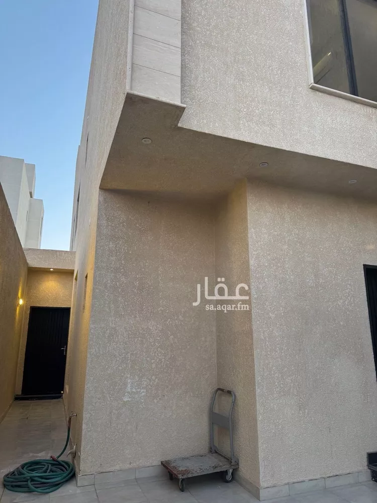 فيلا للإيجار في شارع إسماعيل بن أبي اليسر, حي العارض, مدينة الرياض, منطقة الرياض صورة 2