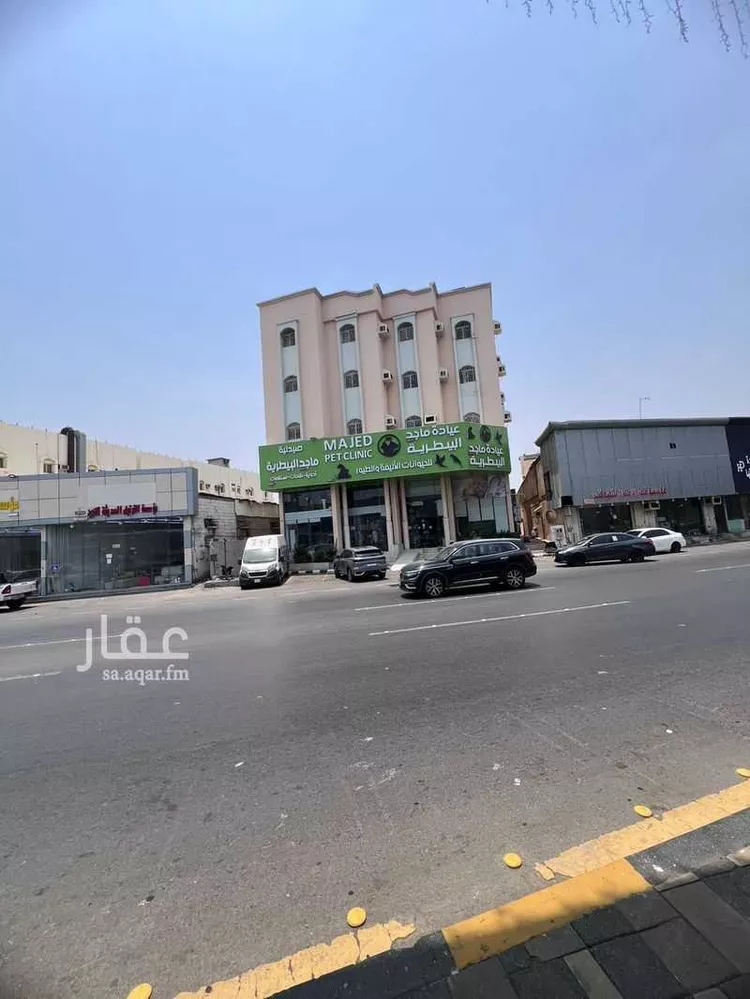 عمارة للبيع في شارع طريق الملك عبدالعزيز, حي المطار, مدينة جازان, منطقة جازان صورة 3