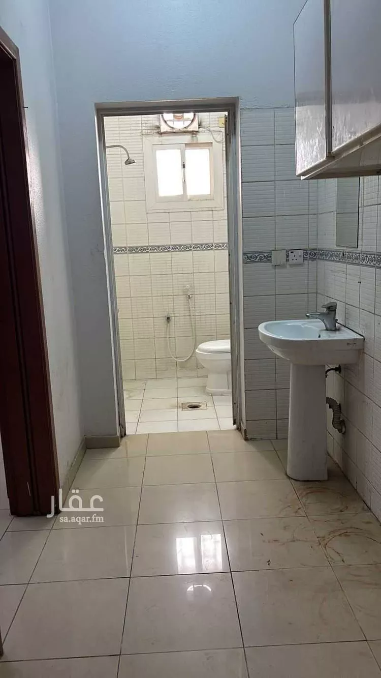 شقة للإيجار في شارع طريق الملك عبدالعزيز, حي المطار, مدينة جازان, منطقة جازان صورة 3