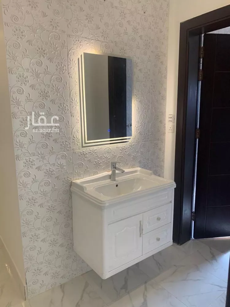 شقة للإيجار في شارع احمد بن تاج الدين, حي الصواري, مدينة جدة, منطقة مكة المكرمة صورة 2
