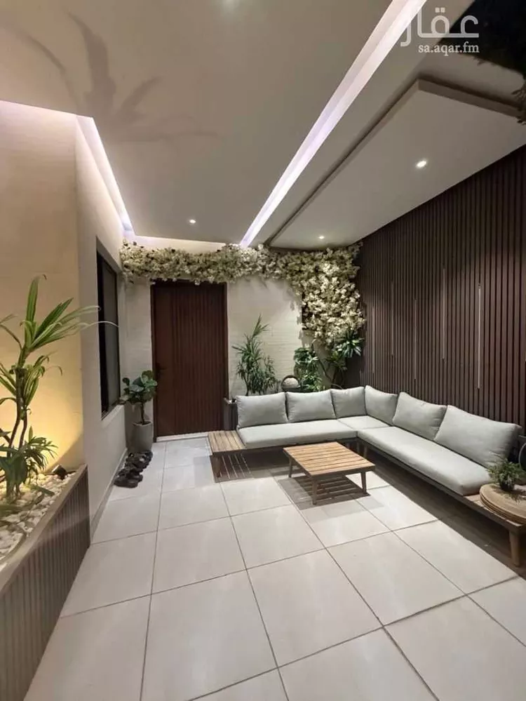 دور للبيع في شارع العبادلة, حي المروج, مدينة الرياض, منطقة الرياض صورة 4