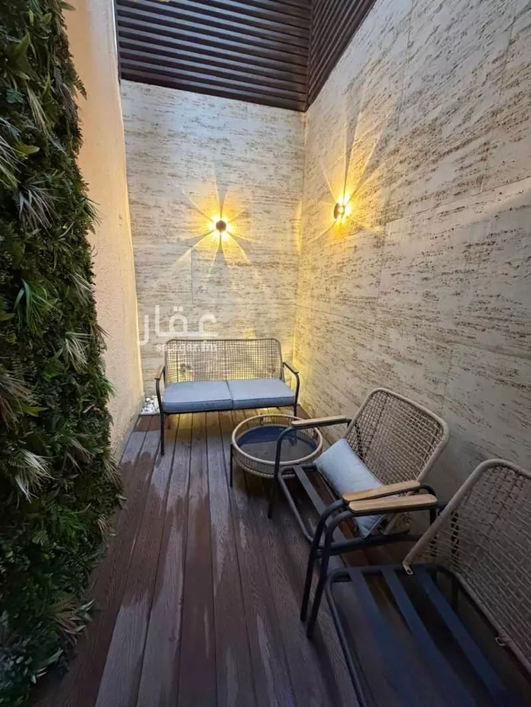 دور للبيع في شارع العبادلة, حي المروج, مدينة الرياض, منطقة الرياض صورة 3