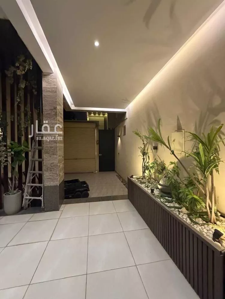 دور للبيع في شارع العبادلة, حي المروج, مدينة الرياض, منطقة الرياض صورة 2