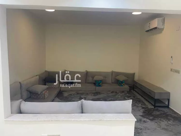 شقة للإيجار في شارع زعير ، حي ظهرة العودة شرق ، الدرعية ، الدرعية