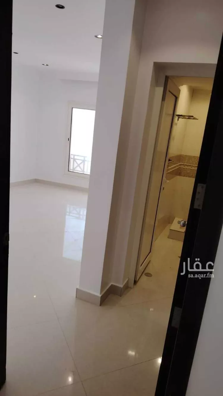 شقة للبيع في شارع مدائن صالح, حي الحمراء, مدينة الخبر, المنطقة الشرقية 7